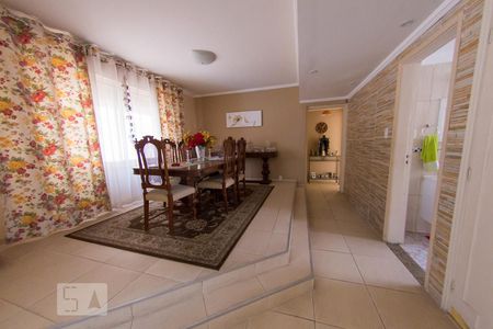 Apartamento à venda com 135m², 2 quartos e 1 vaga Apartamento à venda com 135m², 2 quartos e 1 vagaSala