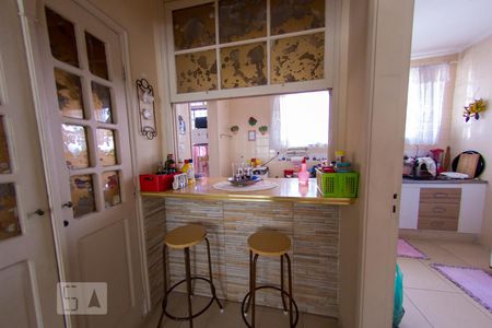 Apartamento à venda com 135m², 2 quartos e 1 vaga Apartamento à venda com 135m², 2 quartos e 1 vagaCozinha