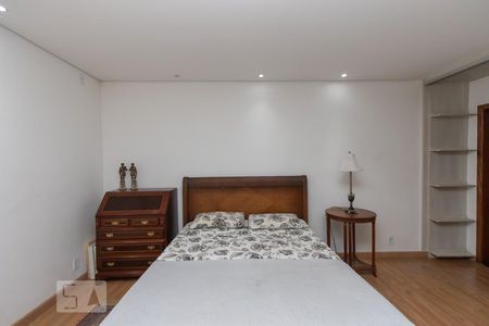 Suíte de casa para alugar com 3 quartos, 360m² em Prado, Belo Horizonte