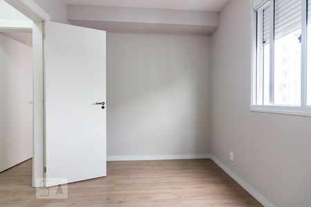 Quarto de apartamento à venda com 2 quartos, 56m² em Continental, Osasco