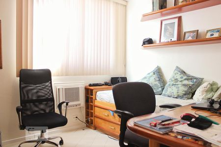 Apartamento à venda com 198m², 4 quartos e 3 vagasQuarto 2