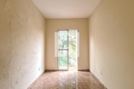 Sala de apartamento para alugar com 2 quartos, 40m² em Piedade, Rio de Janeiro