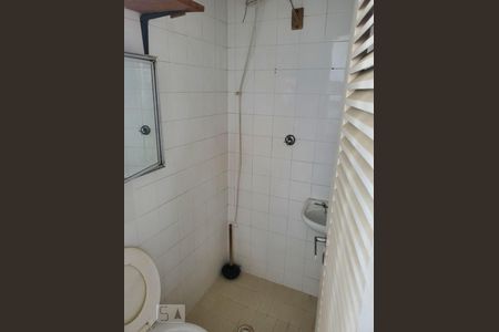 Banheiro de Serviço de apartamento à venda com 3 quartos, 86m² em Tijuca, Rio de Janeiro