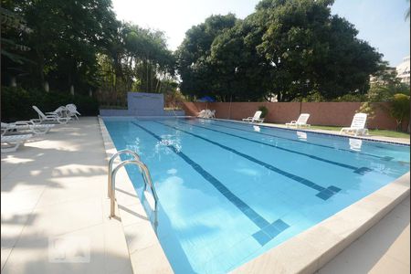 Apartamento à venda com 73m², 3 quartos e 1 vagaÁrea comum - Piscina