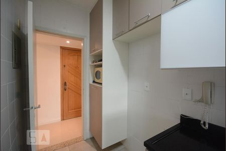 Apartamento à venda com 73m², 3 quartos e 1 vagaCozinha e Área de Serviço