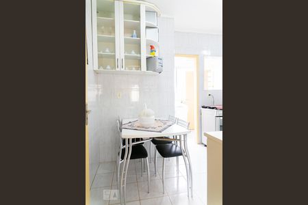 Apartamento à venda com 102m², 2 quartos e sem vagaCozinha