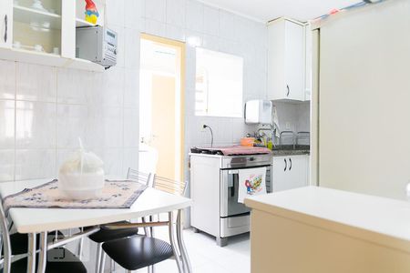 Apartamento à venda com 102m², 2 quartos e sem vagaCozinha