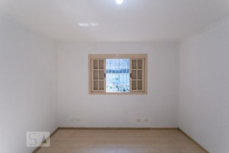Casa à venda com 300m², 3 quartos e 3 vagasSuíte
