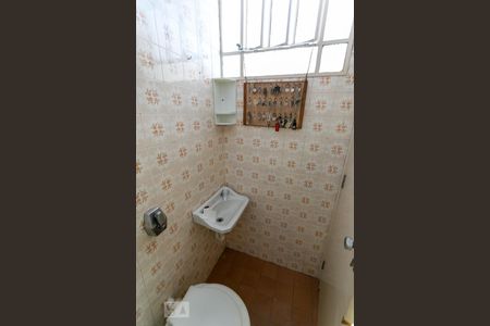 Casa à venda com 300m², 3 quartos e 3 vagasBanheiro de Serviço