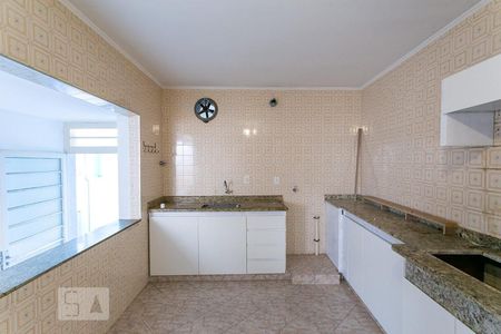 Casa à venda com 300m², 3 quartos e 3 vagasCozinha