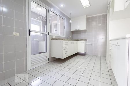 Apartamento para alugar com 101m², 3 quartos e 2 vagasCozinha