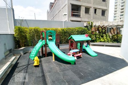 Apartamento à venda com 180m², 4 quartos e 4 vagasÁrea Comum - Playground