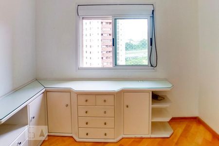 Apartamento à venda com 180m², 4 quartos e 4 vagasSuíte 4