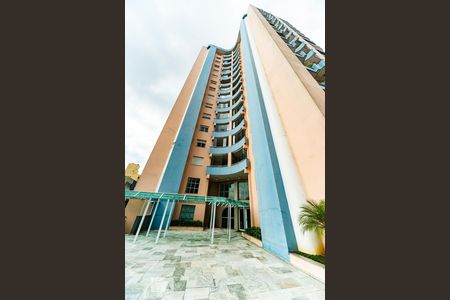 Apartamento à venda com 180m², 4 quartos e 4 vagasFachada