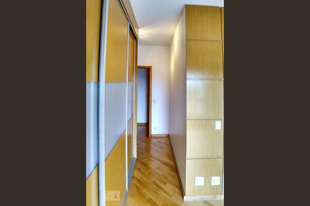 Apartamento à venda com 180m², 4 quartos e 4 vagasSuíte 3