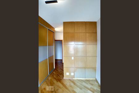 Apartamento à venda com 180m², 4 quartos e 4 vagasSuíte 3