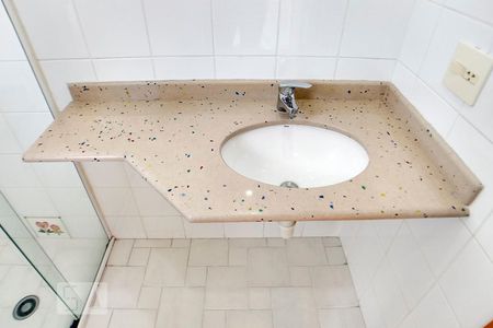 Apartamento à venda com 180m², 4 quartos e 4 vagasBanheiro da Suíte 2