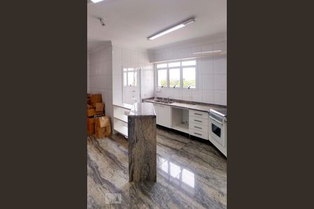 Apartamento à venda com 180m², 4 quartos e 4 vagasCozinha