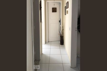 Corredor de apartamento para alugar com 3 quartos, 85m² em Recreio dos Bandeirantes, Rio de Janeiro