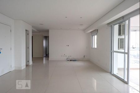 Apartamento para alugar com 146m², 3 quartos e 3 vagasSala