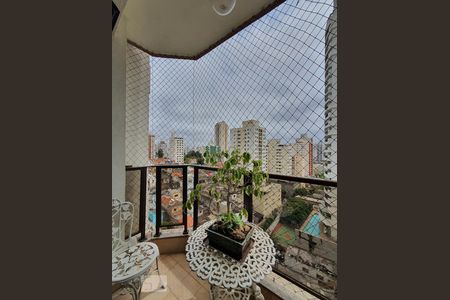Apartamento à venda com 103m², 3 quartos e 2 vagas Apartamento à venda com 103m², 3 quartos e 2 vagasTerraço