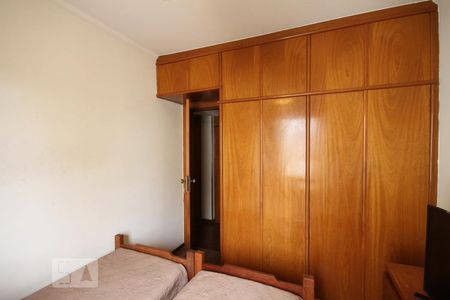 Apartamento à venda com 103m², 3 quartos e 2 vagasQuarto 2