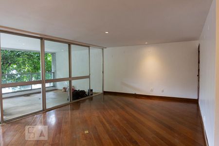 Sala de apartamento para alugar com 3 quartos, 164m² em Barra da Tijuca, Rio de Janeiro