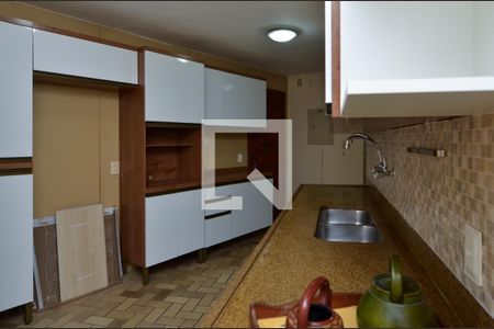 Apartamento para alugar com 169m², 3 quartos e 2 vagas Apartamento para alugar com 169m², 3 quartos e 2 vagasCozinha