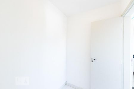 Apartamento à venda com 109m², 3 quartos e 2 vagas Apartamento à venda com 109m², 3 quartos e 2 vagasQuarto de Serviço