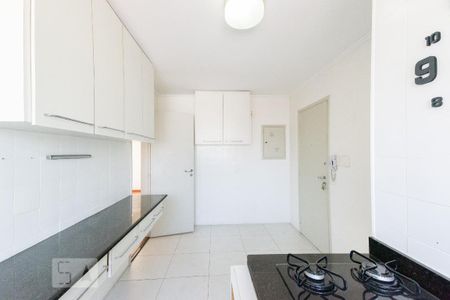 Apartamento à venda com 109m², 3 quartos e 2 vagas Apartamento à venda com 109m², 3 quartos e 2 vagasCozinha