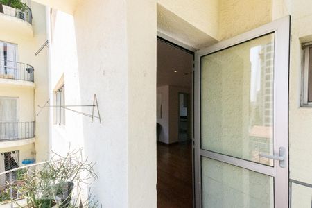 Apartamento à venda com 109m², 3 quartos e 2 vagas Apartamento à venda com 109m², 3 quartos e 2 vagasVaranda