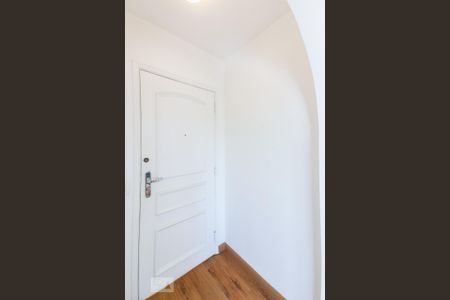 Apartamento à venda com 109m², 3 quartos e 2 vagas Apartamento à venda com 109m², 3 quartos e 2 vagasCorredor