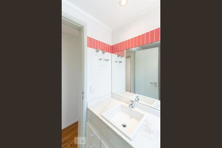 Apartamento à venda com 109m², 3 quartos e 2 vagas Apartamento à venda com 109m², 3 quartos e 2 vagasBanheiro do Quarto 1