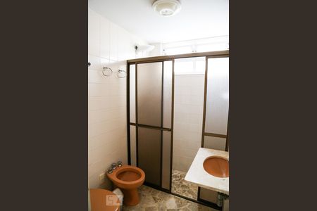 Banheiro de apartamento para alugar com 2 quartos, 90m² em Vila Clementino, São Paulo