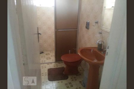 Casa à venda com 128m², 3 quartos e 3 vagasBanheiro 2