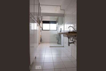 Apartamento à venda com 62m², 3 quartos e 2 vagasCozinha