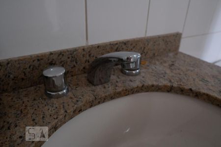 Apartamento à venda com 62m², 3 quartos e 2 vagasSuíte banheiro