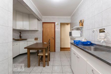 Apartamento para alugar com 83m², 2 quartos e 1 vagaCozinha