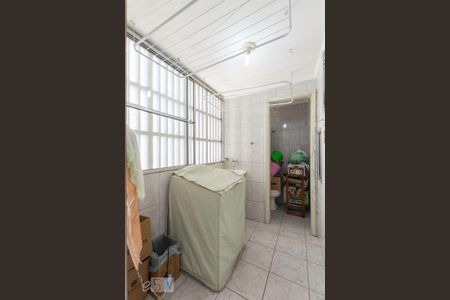 Área de serviço de apartamento para alugar com 2 quartos, 83m² em Vila Monumento, São Paulo