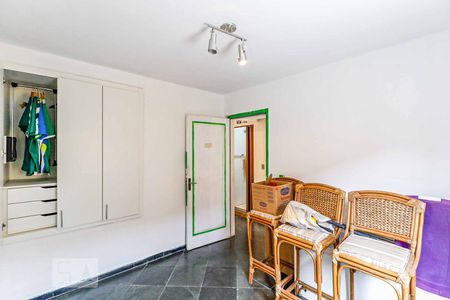 Casa à venda com 145m², 3 quartos e 2 vagas Casa à venda com 145m², 3 quartos e 2 vagasQuarto edícula 2