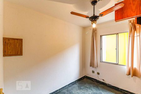 Casa à venda com 145m², 3 quartos e 2 vagas Casa à venda com 145m², 3 quartos e 2 vagasQuarto edícula 1