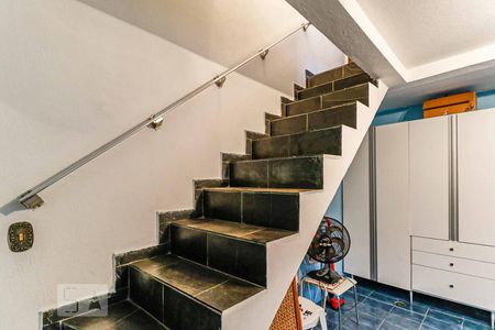 Casa à venda com 145m², 3 quartos e 2 vagas Casa à venda com 145m², 3 quartos e 2 vagasEdícula