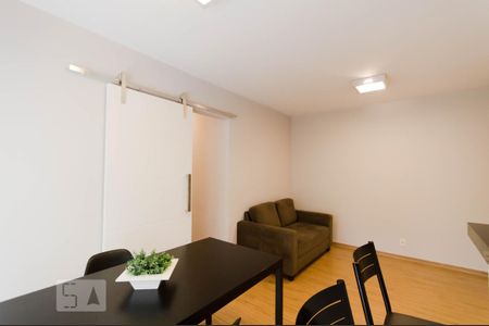 Sala de apartamento para alugar com 3 quartos, 64m² em Bela Vista, São Paulo