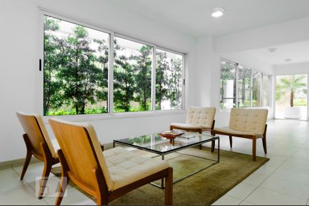 Apartamento para alugar com 64m², 3 quartos e 2 vagas Apartamento para alugar com 64m², 3 quartos e 2 vagasHall social