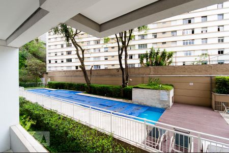 Apartamento para alugar com 64m², 3 quartos e 2 vagas Apartamento para alugar com 64m², 3 quartos e 2 vagasÁrea comum - Piscina