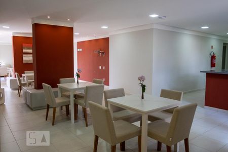 Apartamento para alugar com 48m², 2 quartos e 1 vaga Apartamento para alugar com 48m², 2 quartos e 1 vagaÁrea comum - Salão de festas