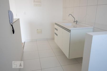 Cozinha de apartamento para alugar com 2 quartos, 48m² em Vila Paranaguá, São Paulo