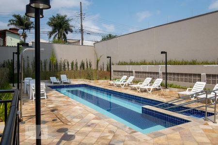 Apartamento para alugar com 48m², 2 quartos e 1 vaga Apartamento para alugar com 48m², 2 quartos e 1 vagaÁrea comum - Piscina