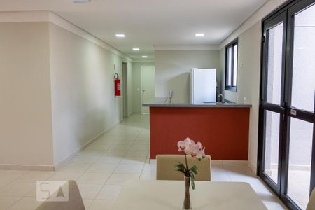 Apartamento para alugar com 48m², 2 quartos e 1 vaga Apartamento para alugar com 48m², 2 quartos e 1 vagaÁrea comum - Salão de festas
