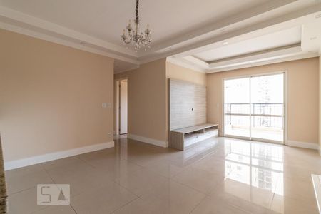Sala de apartamento para alugar com 3 quartos, 88m² em Jardim Tupanci, Barueri